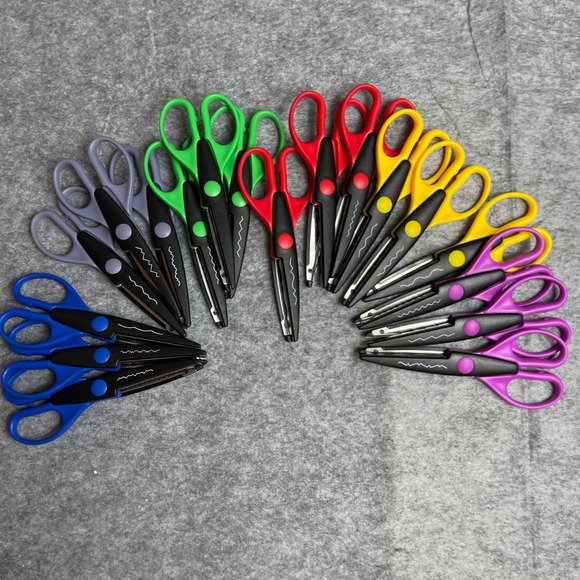 Other - 18 Piece Decorative Edge Craft Scissors Set 18 Colors Designs 6 Inch Length